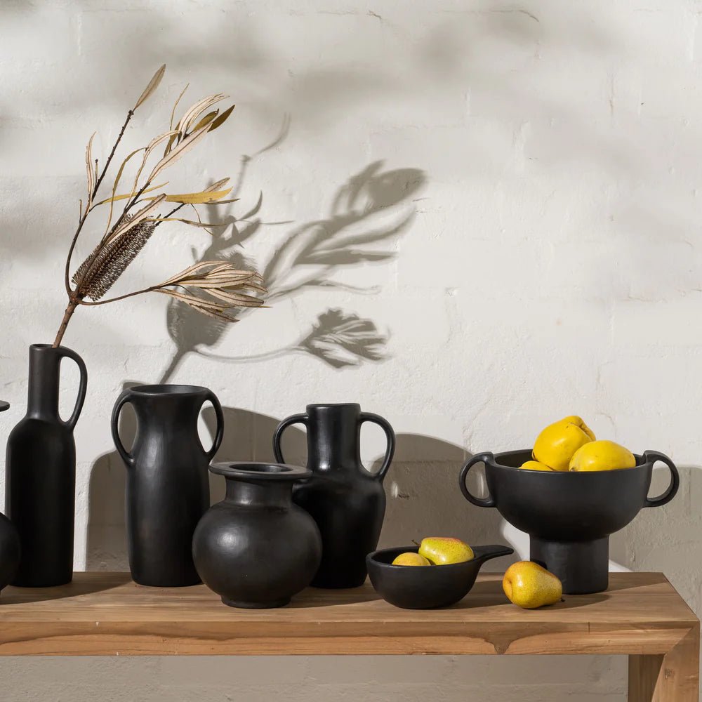 BOWL WITH HANDLE | Creeping Fig