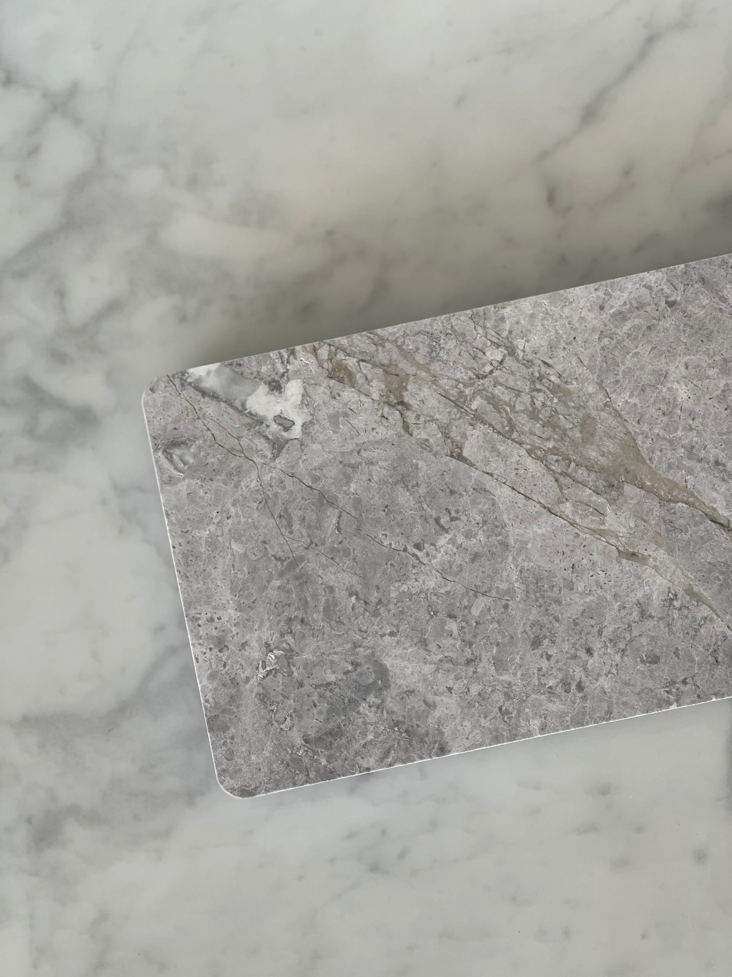 TUNDRA RECTANGLE STONE TRAY | Creeping Fig