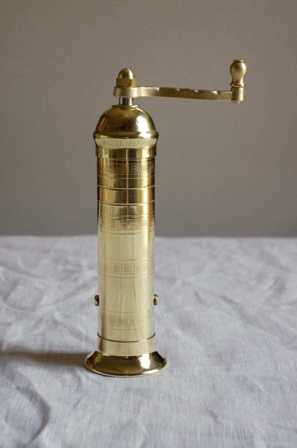 BRASS PEPPER MILL 103 | Creeping Fig